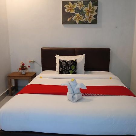 Ayu Homestay Kuta  Exterior photo