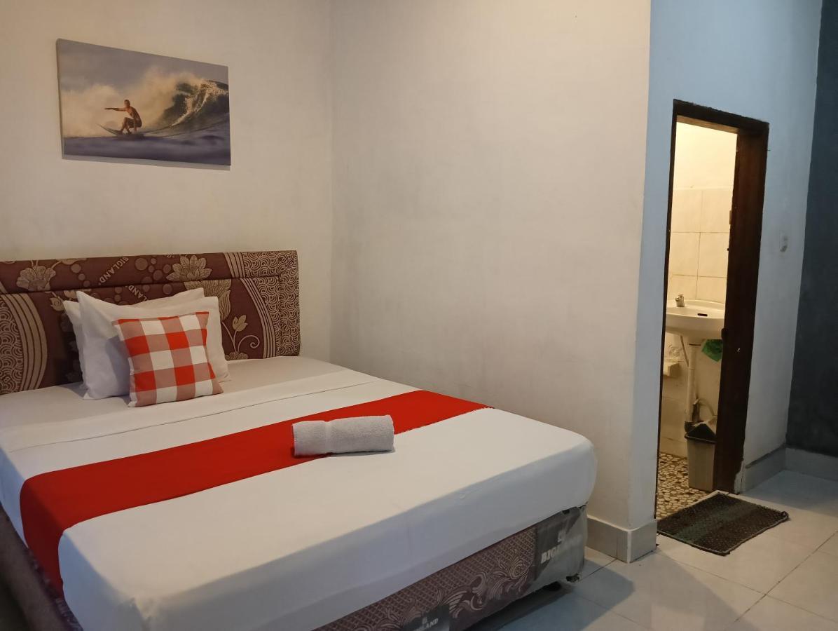 Ayu Homestay Kuta  Exterior photo